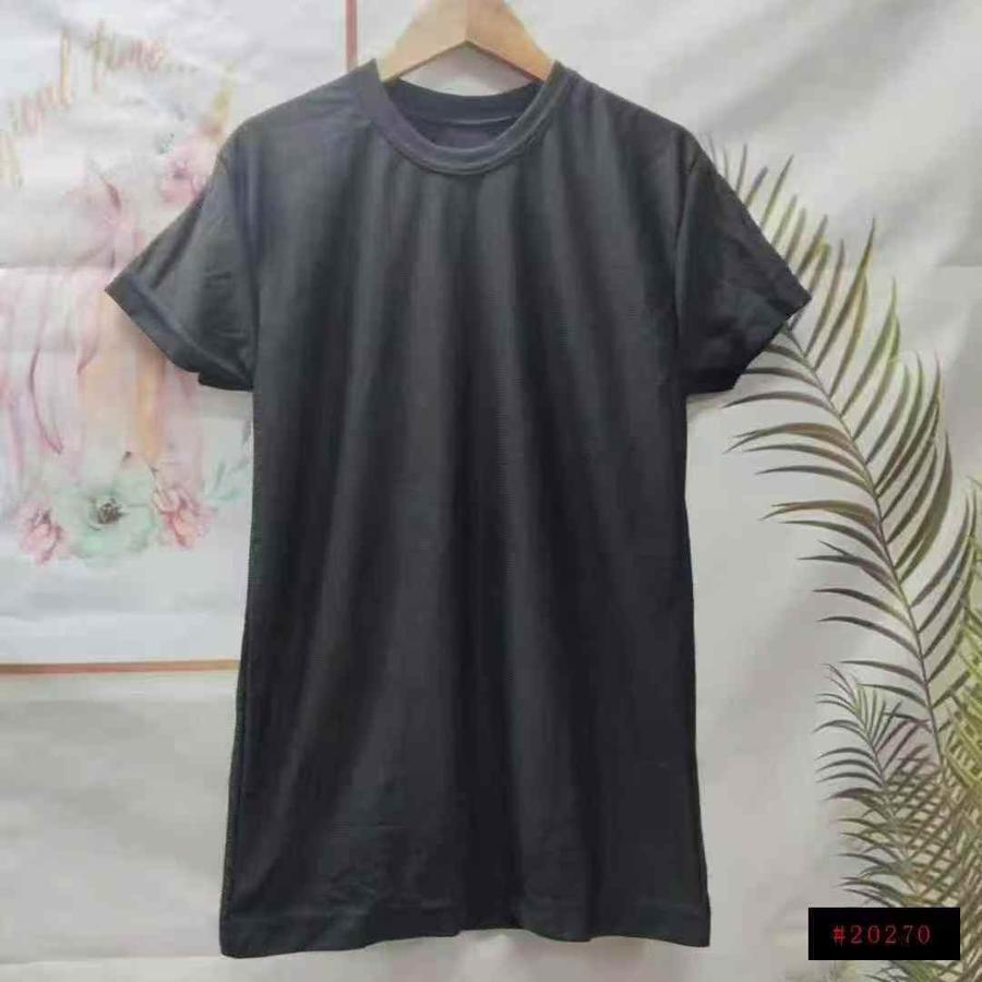 Black breathable crew neck T-shirt