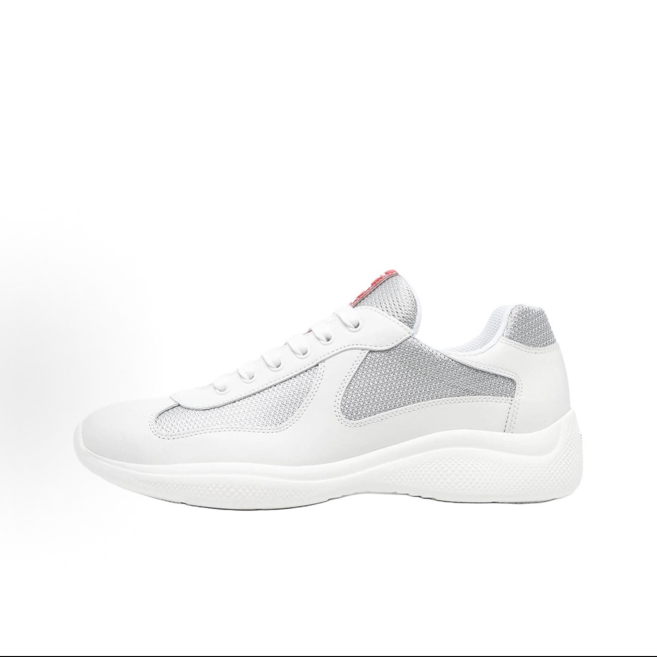 White runner shoe style preview from SinoWear